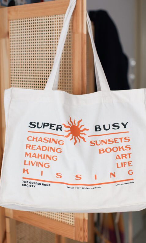SUPER BUSY canvas tote