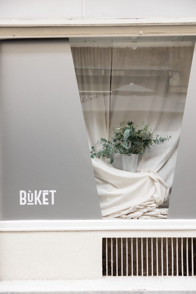 BÜKET window
